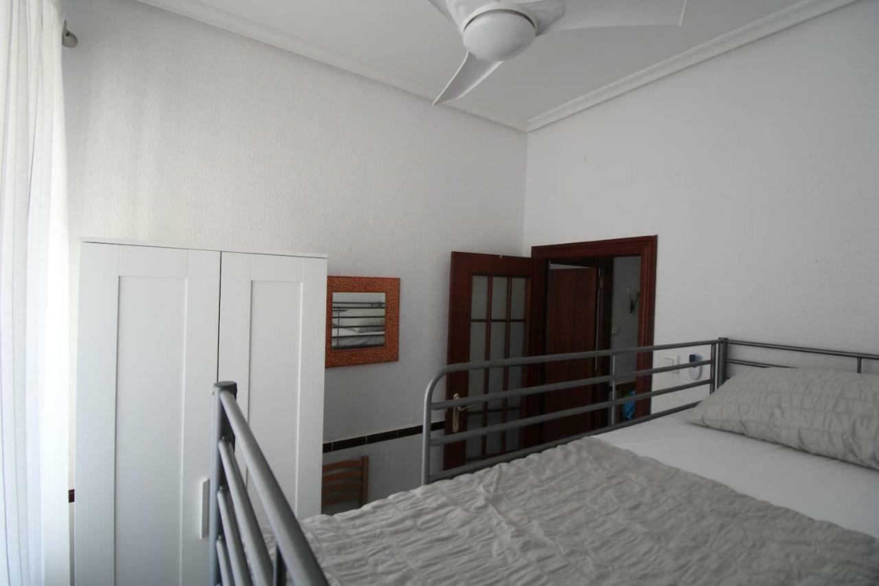 Big apartment with unique patio near Santa Barbara Castle Alicante Extérieur photo