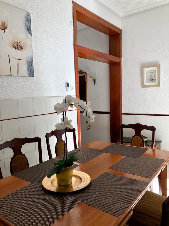 Big apartment with unique patio near Santa Barbara Castle Alicante Extérieur photo